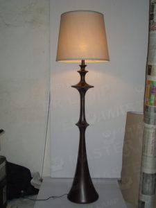 lampu standing modern